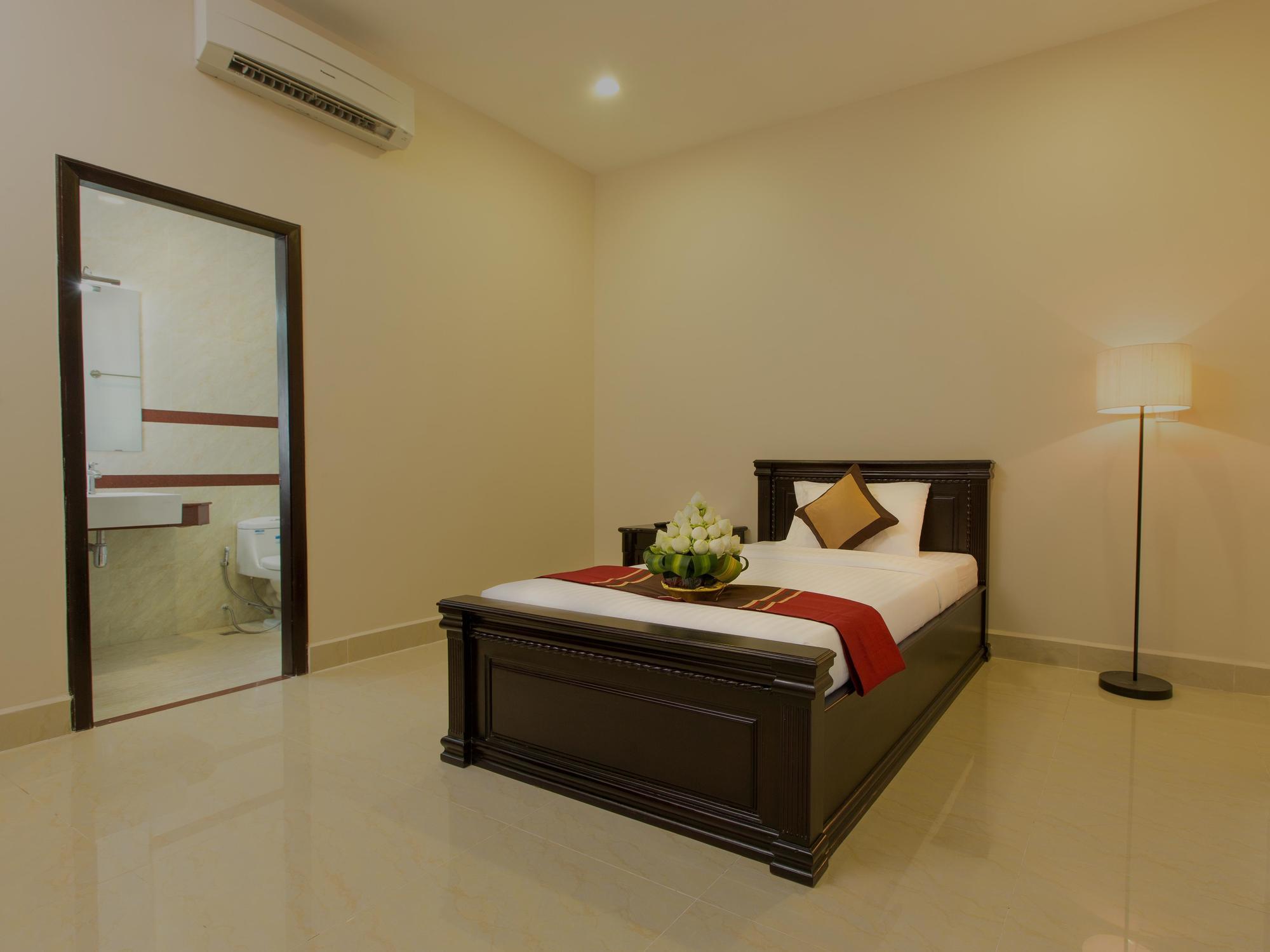 Hotel Ofuro Phnom Penh Esterno foto