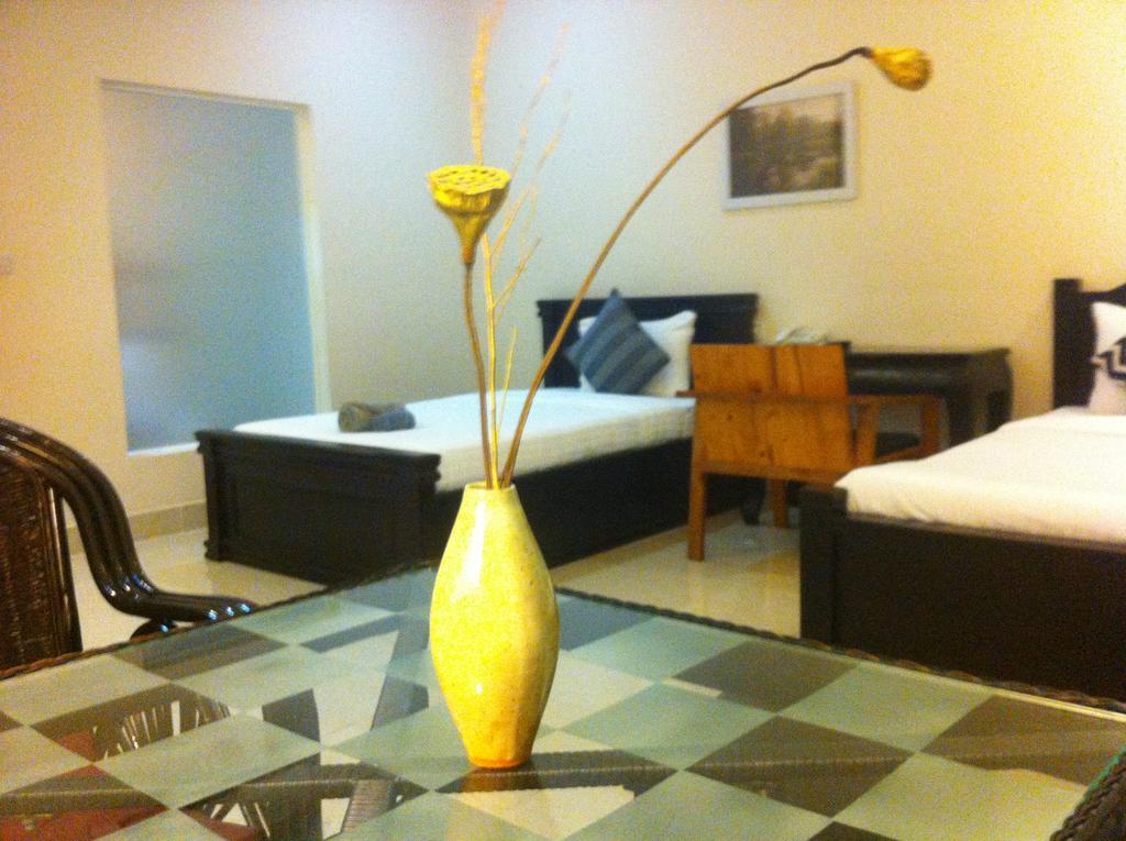 Hotel Ofuro Phnom Penh Esterno foto