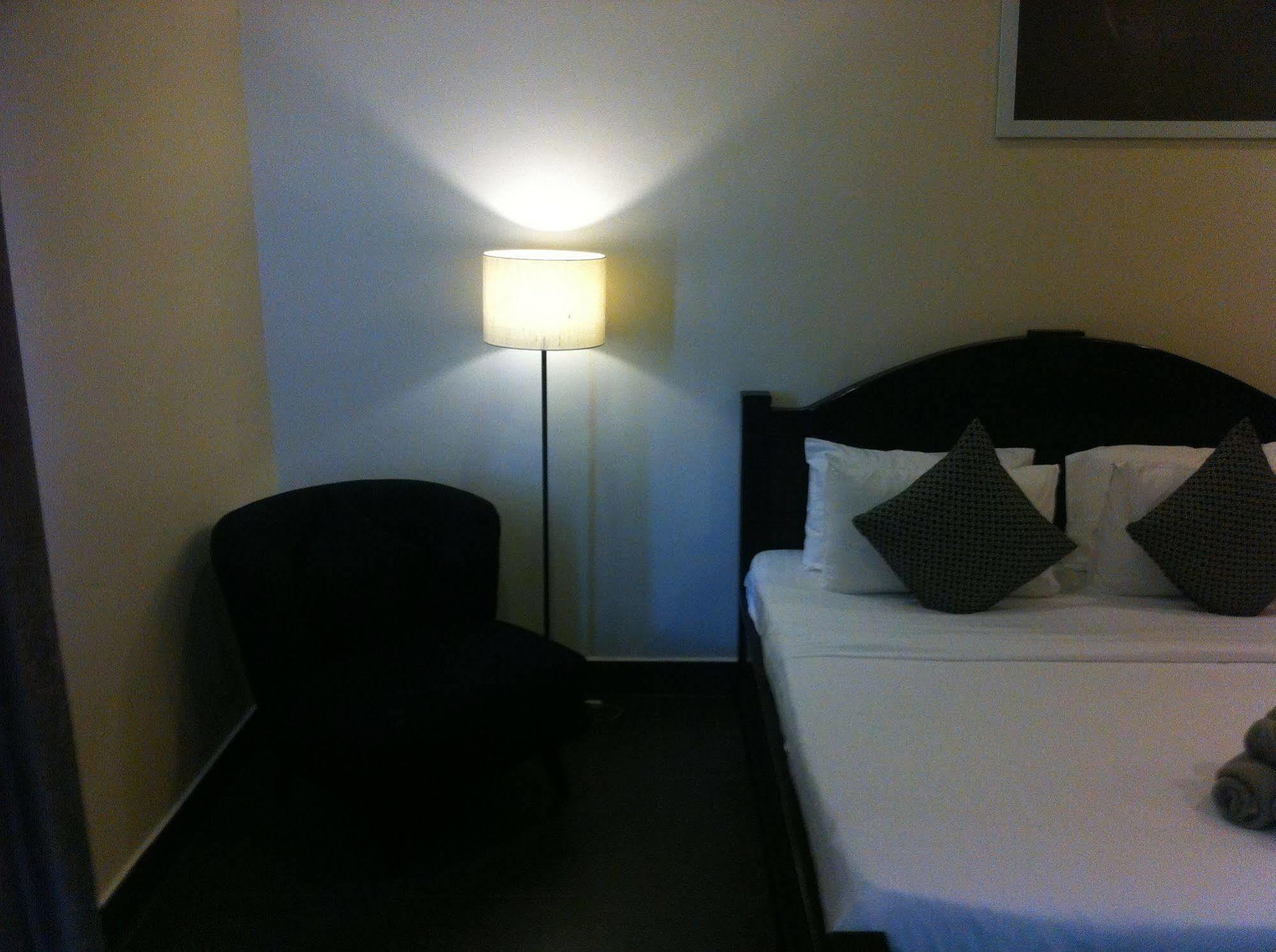 Hotel Ofuro Phnom Penh Esterno foto