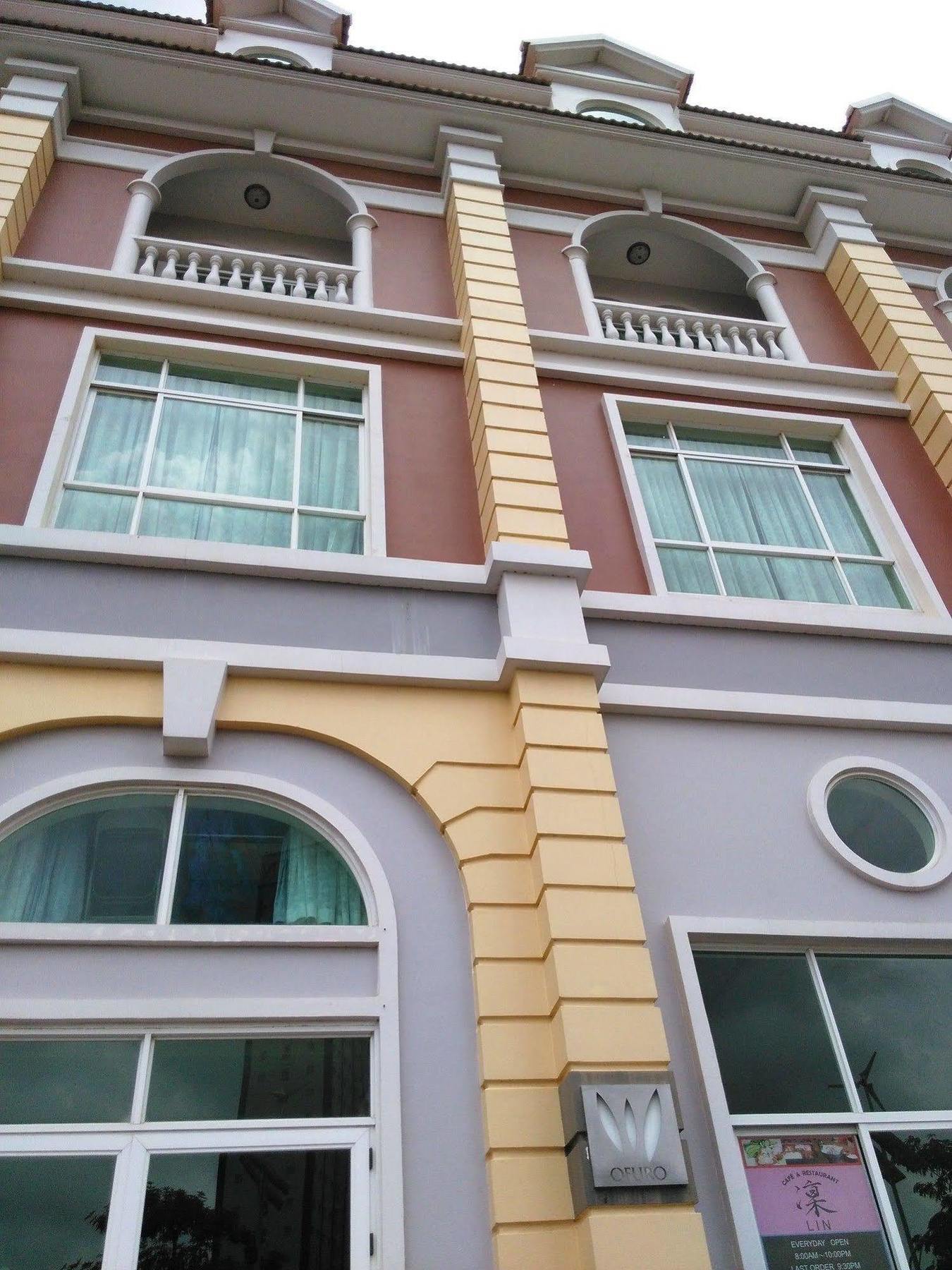 Hotel Ofuro Phnom Penh Esterno foto